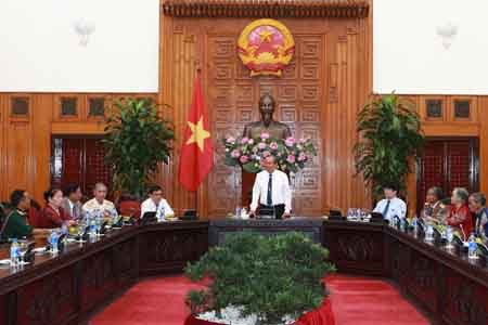 Phó Thủ tướng tiếp đoàn người có công tỉnh Kon Tum - ảnh 1